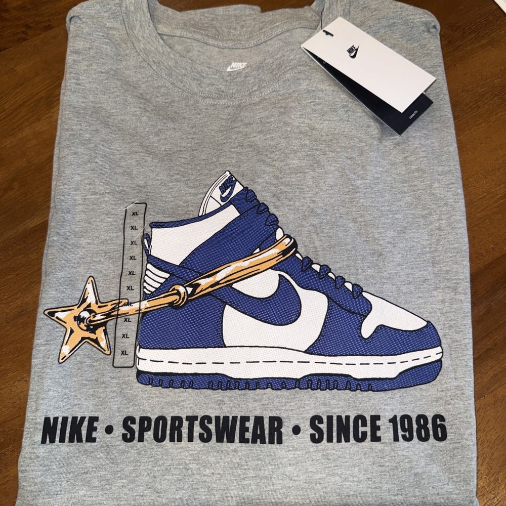 Nike Sportswear Max90 Dunk T-Shirt Mens XL Gray HQ9273 Graphic Tee Short Sleeve